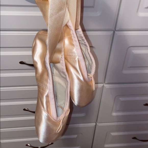 Bloch aspiration ballet pointe shoes - Picture 3 of 4